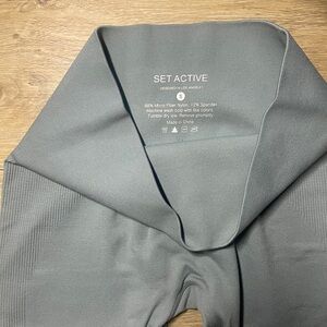 SET active - SculptFlex leggings